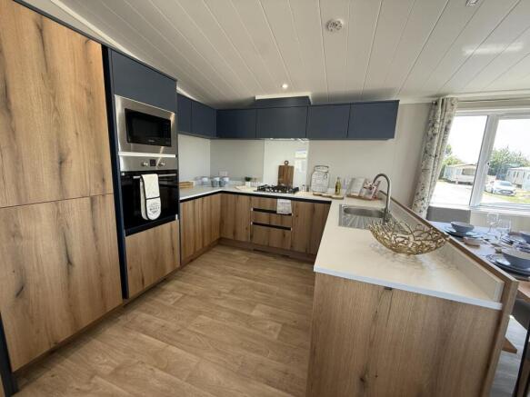 Manor Park Holiday Park, Manor Road, Hunstanton, PE36 5AZ photo 5