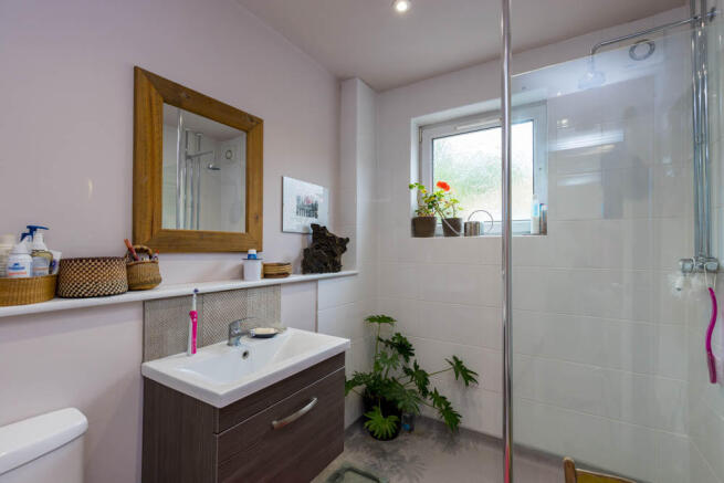Refitted Wetroom