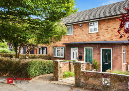 Greenfields, Loughton, IG10