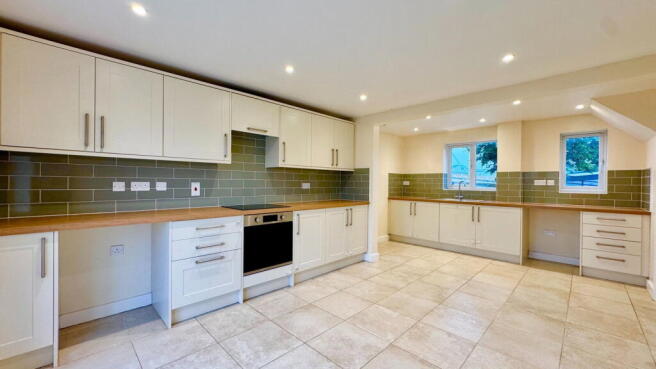 Mayfield Cottages, Warnham Lane, Compton, RG20 7PL photo 4