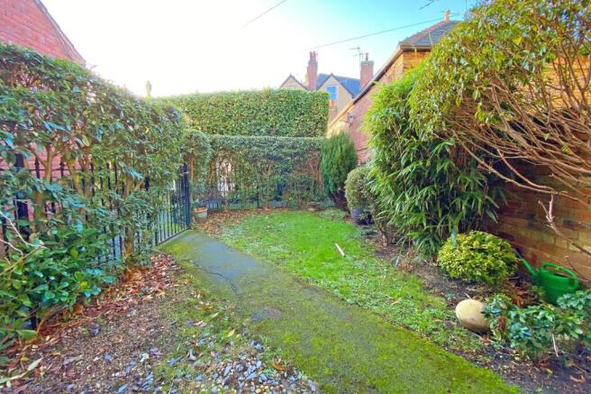 1 bed Flat for sale Image 4