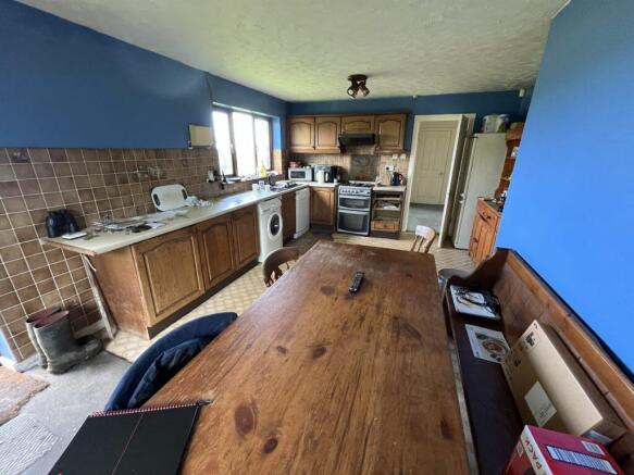 3 bed Detached Bungalow for sale Image 4