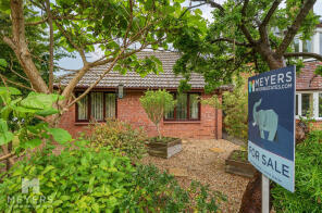 8a, Edward Road, Dorchester DT1 2HJ