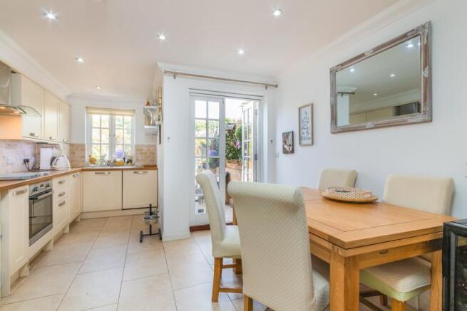 Kitchen/Dining Area