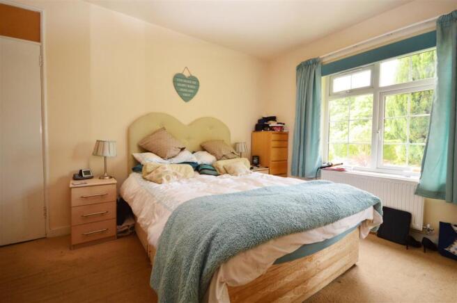 Master Bedroom.JPG