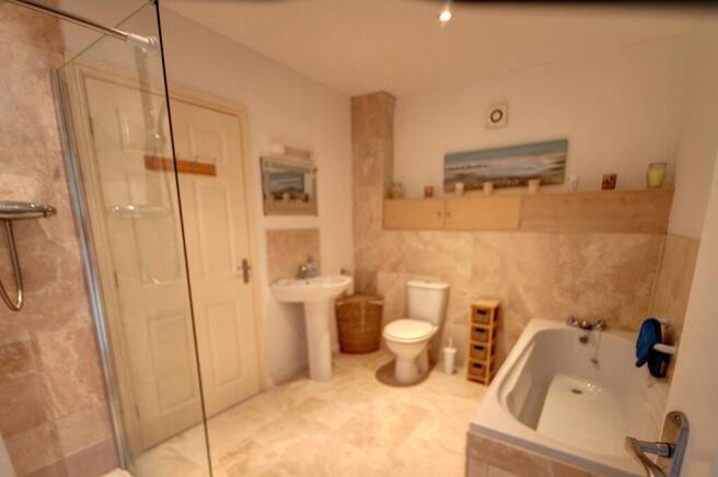 2 bed Bungalow for sale Image 10
