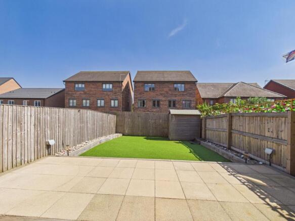 3 bed Semi-Detached for sale Image 3