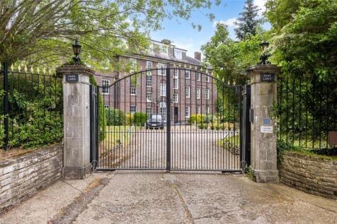 Park Lawn, Farnham Royal, Slough, Buckinghamshire, SL2