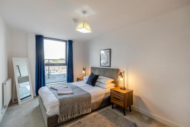 8702166-interior25.jpg