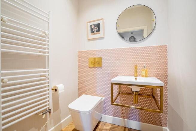 4 bed Town House for sale Image 10
