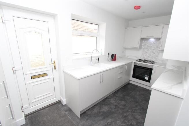 2 bed Semi-Detached Bungalow for sale Image 4