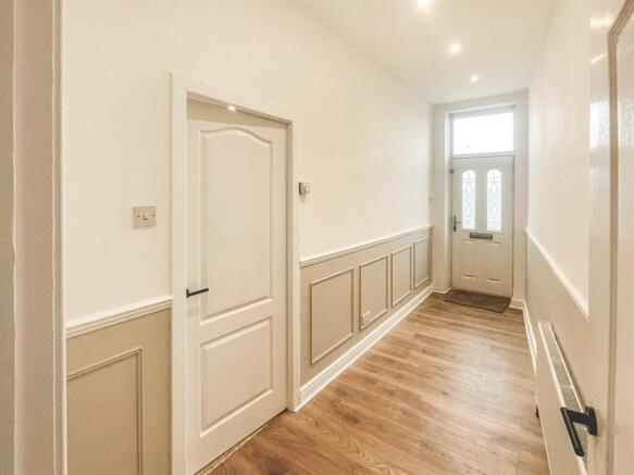 3 bed Semi-Detached for sale Image 5