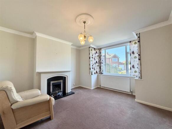 4 bed Semi-Detached for sale Image 7