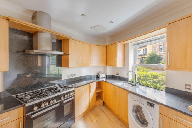 Grove Park Crescent, Gosforth, Newcastle upon Tyne photo 4