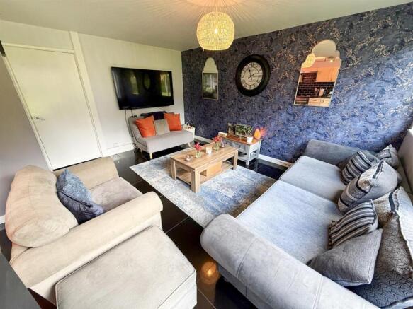 2 bed Apartment for sale Image 7