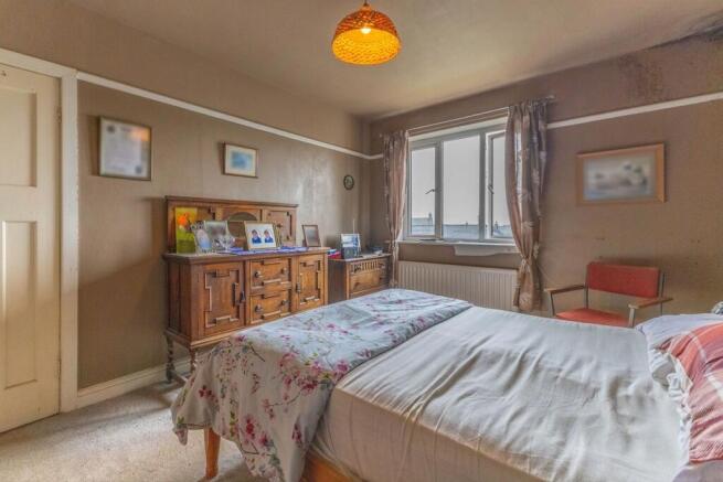 3 bed Semi-Detached for sale Image 12