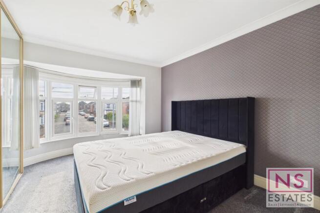 3 bed Semi-Detached for sale Image 4