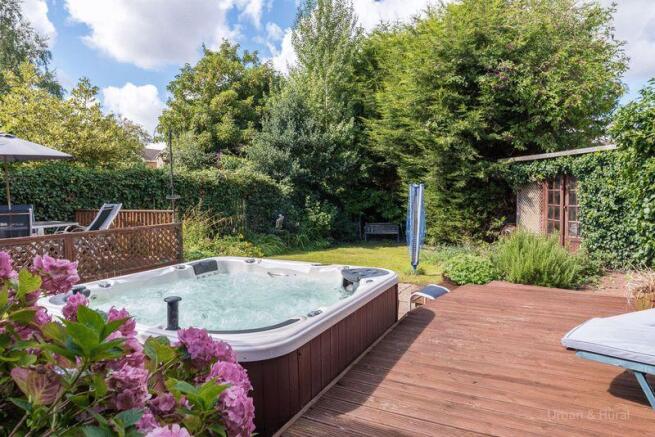 Rear garden ho...