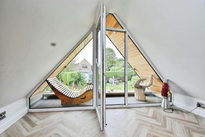 3 bed Detached for sale Image 6