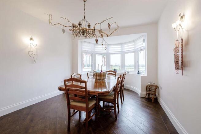 8445841-interior24-800.jpg