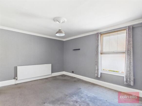 4 bed Terraced for sale Image 10