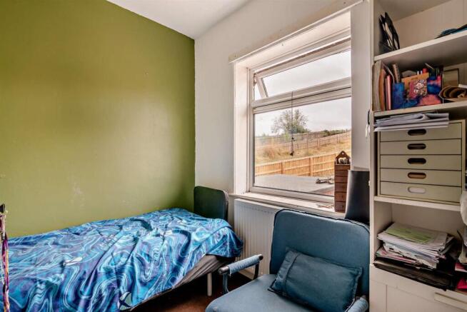 3 bed Semi-Detached for sale Image 7