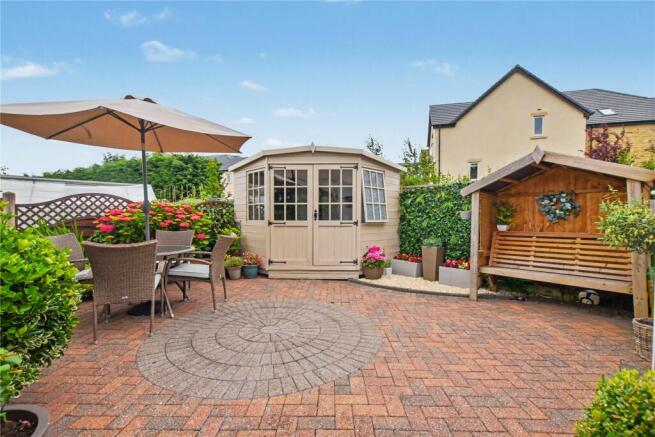 4 bed Semi-Detached for sale Image 8