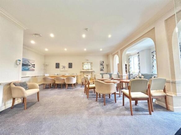 Communal Lounge.jpg