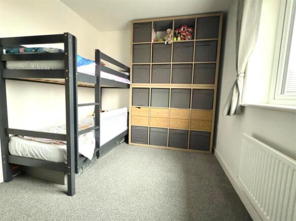 BEDROOM 2.jpg