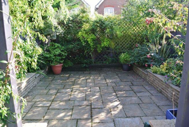Lower Garden /...