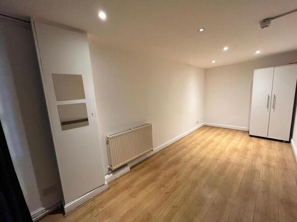 WhatsApp Image 2026-04-01 at 11.43.59 (6).jpeg