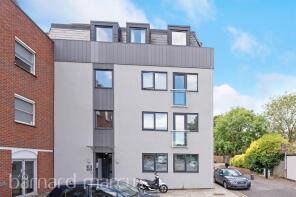 Flat 5, 14 Mercury House, Park Terrace, Worcester Park KT4 7JZ