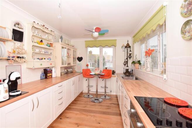 Kitchen/Breakfast Room