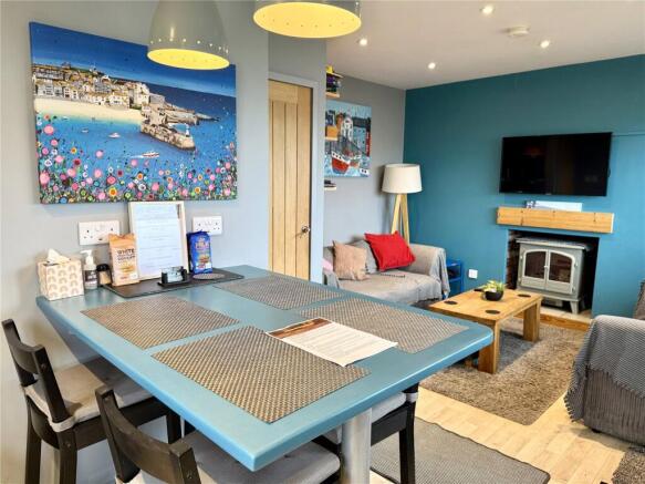 2 bed Bungalow for sale Image 5