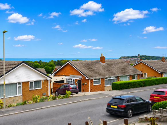 2 bed Semi-Detached Bungalow for sale Image 4