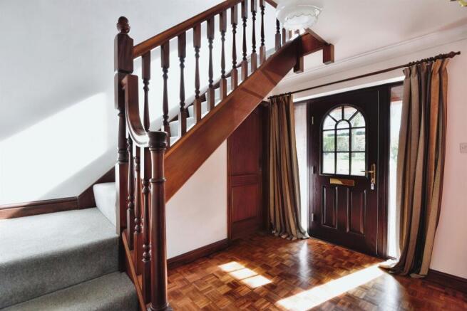 Entrance Hallway: