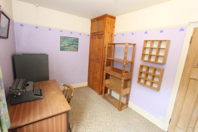 Bedroom/study