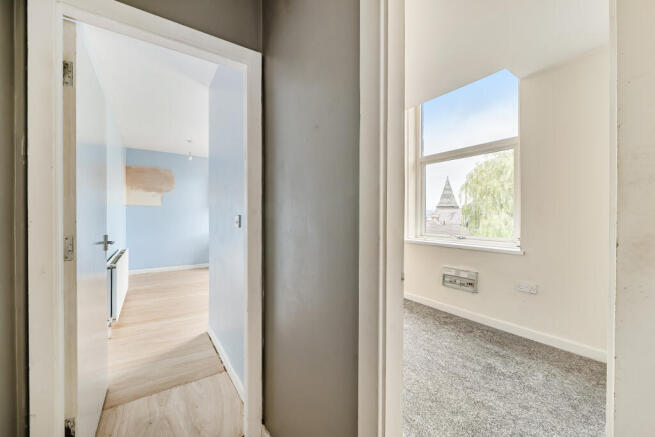 1 bed Flat to rent Image 4