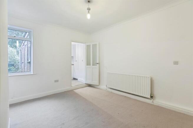 2 bed Terraced for sale Image 10