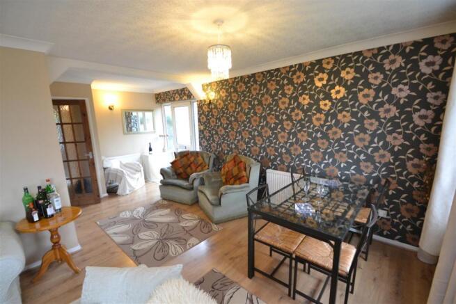 Lounge / Dining Room