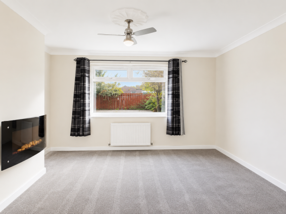 3 bed Semi-Detached for sale Image 4