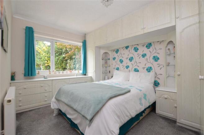2 bed Bungalow for sale Image 6