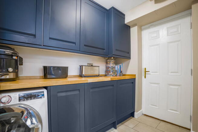 3 bed Detached for sale Image 12