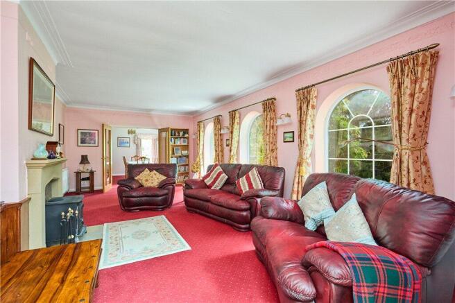 5 bed Detached for sale Image 10