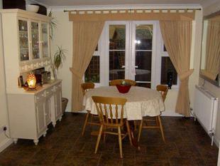 BREAKFAST ROOM