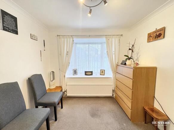 4 bed Detached for sale Image 9