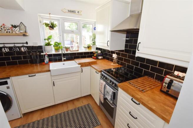 Kitchen additional.jpg