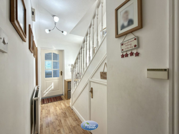 4 bed Detached for sale Image 7