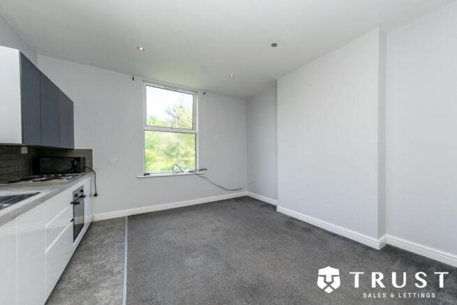 1 bed Flat to rent Image 4