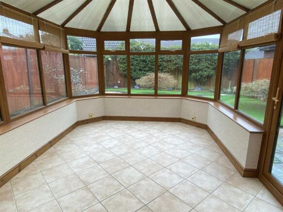 Fantastic sized Conservatory